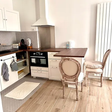 Sweet 9th Liege Opera Apartment *